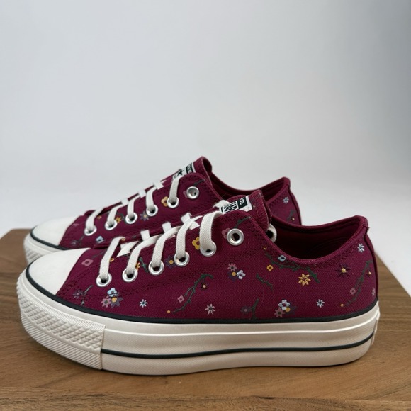 New NIB Womens Converse CTAS Lift OX Sporty Berry Low Sneakers Shoes Size 7.5 M - Picture 2 of 8